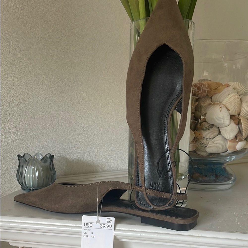 H&M Women's Pointed Toe Olive Suede Slingback Flats